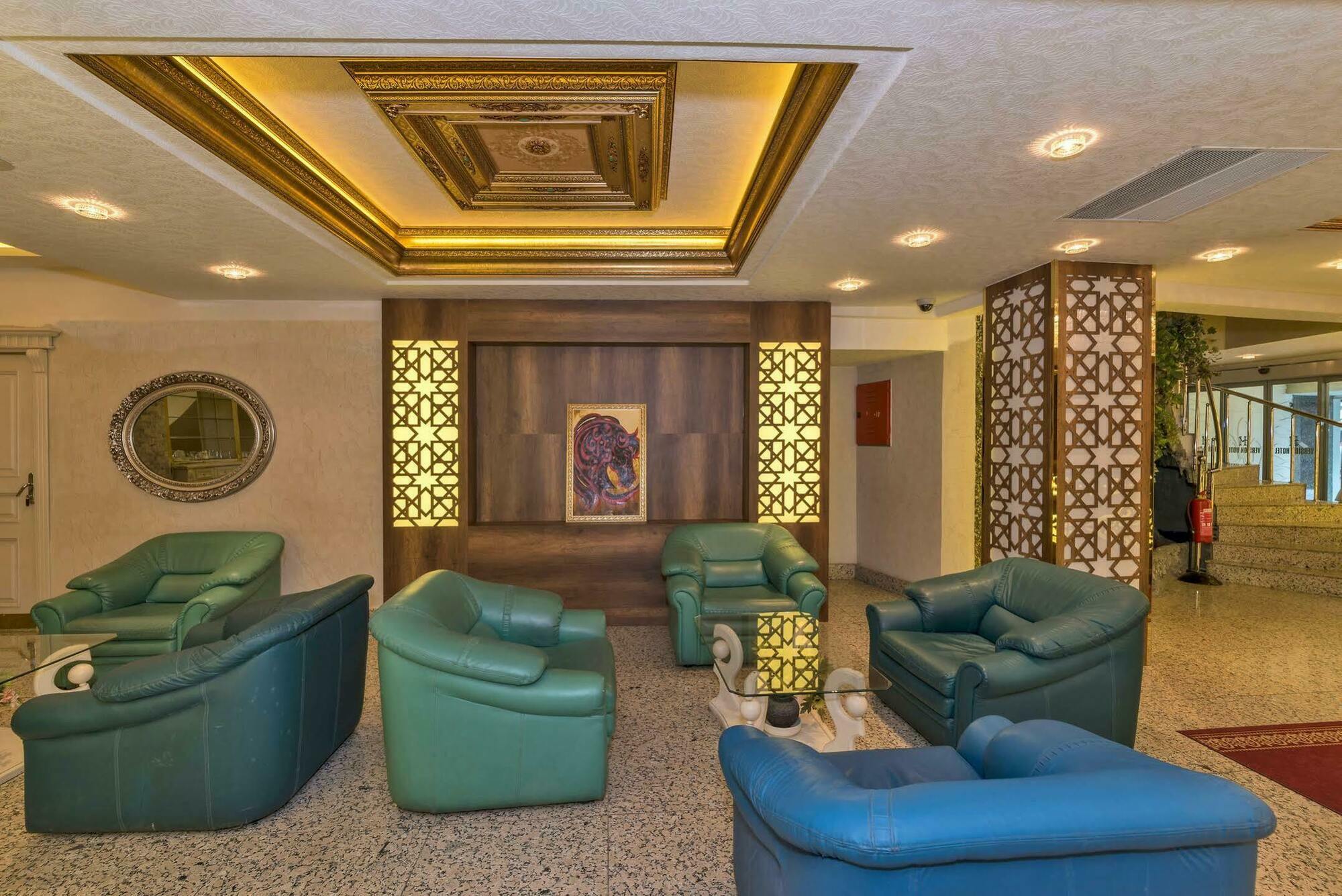 Versıon Hotel Istanboel Buitenkant foto